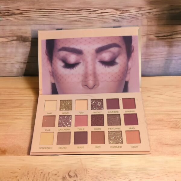 Nude Eyeshadow Palette