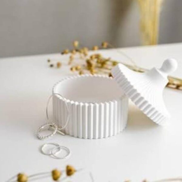 Jewellery Box with Cap Material Ceramic